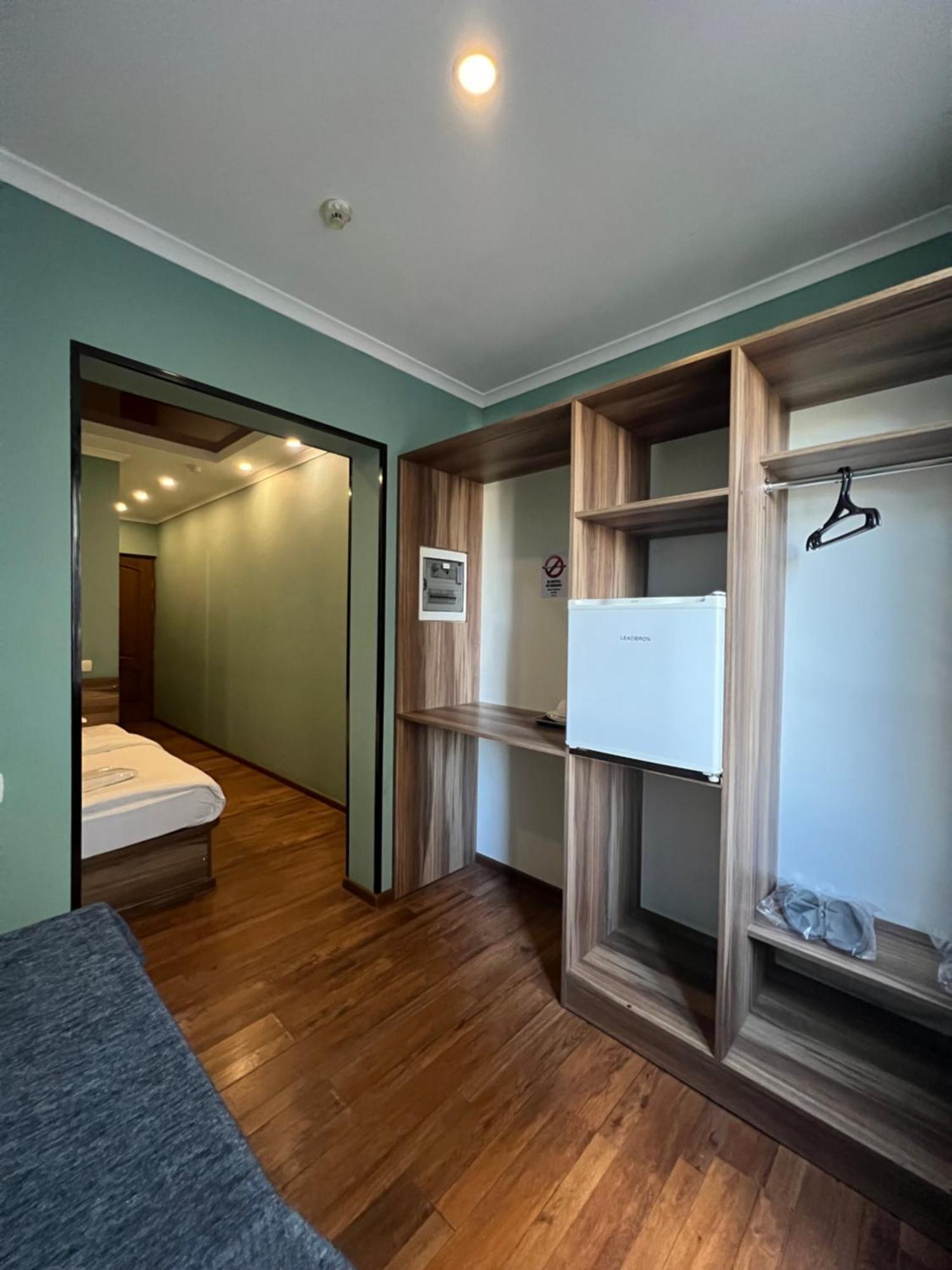 Salut Hotel 비슈케크 외부 사진