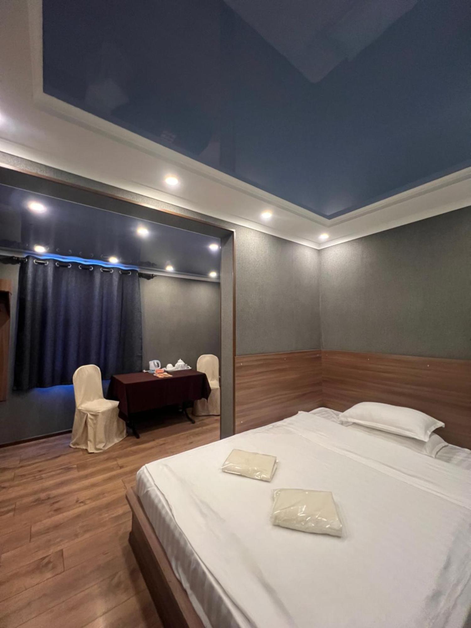 Salut Hotel 비슈케크 외부 사진