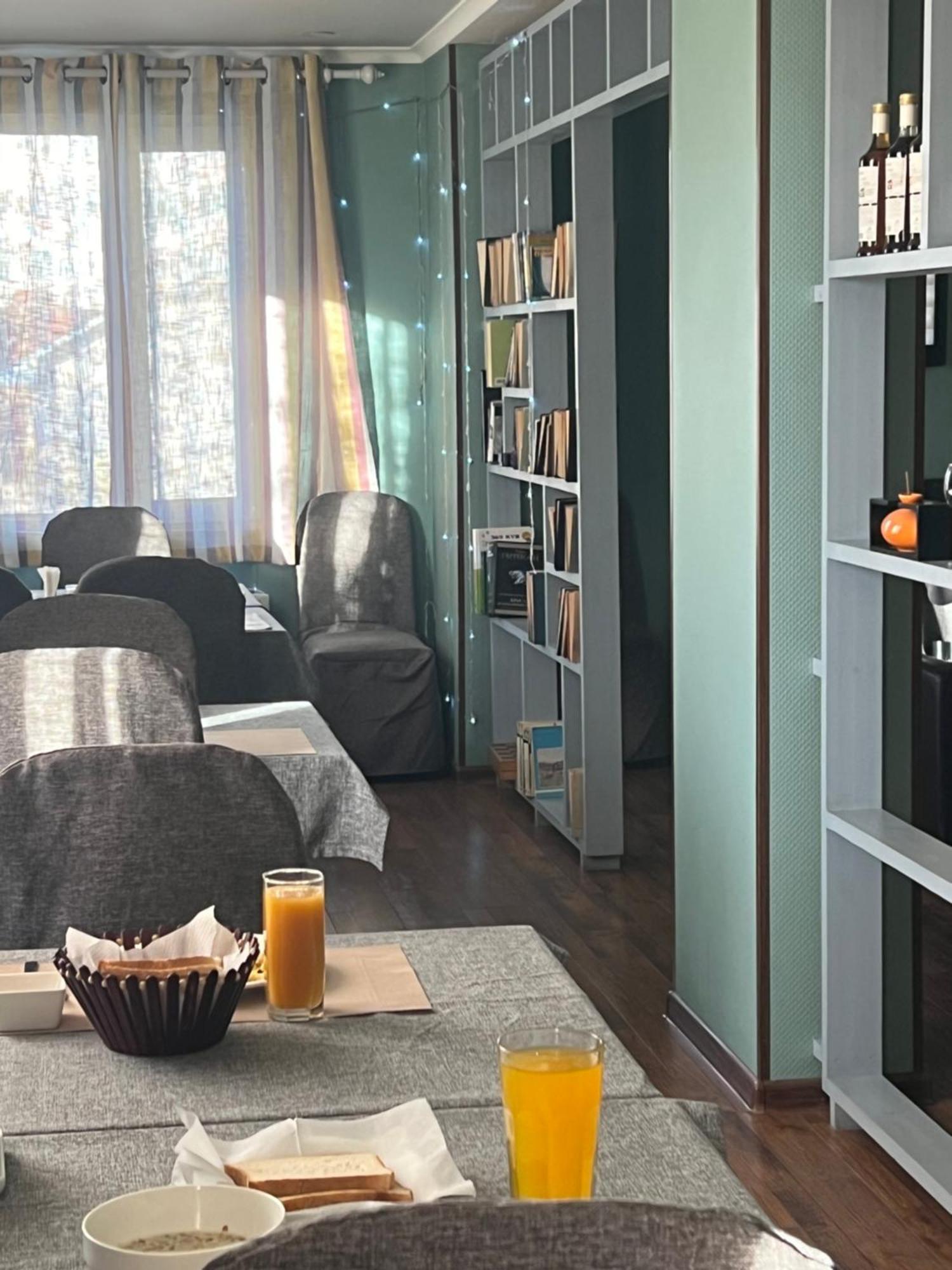 Salut Hotel 비슈케크 외부 사진