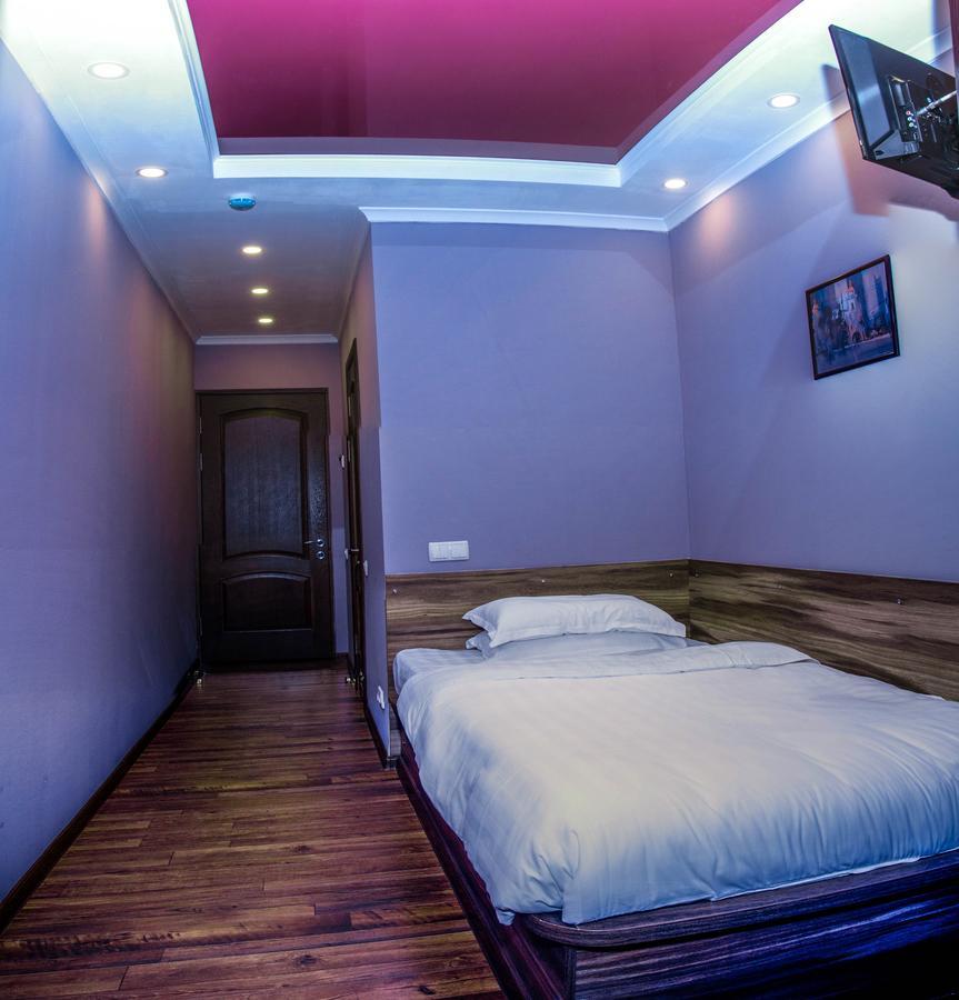 Salut Hotel 비슈케크 외부 사진