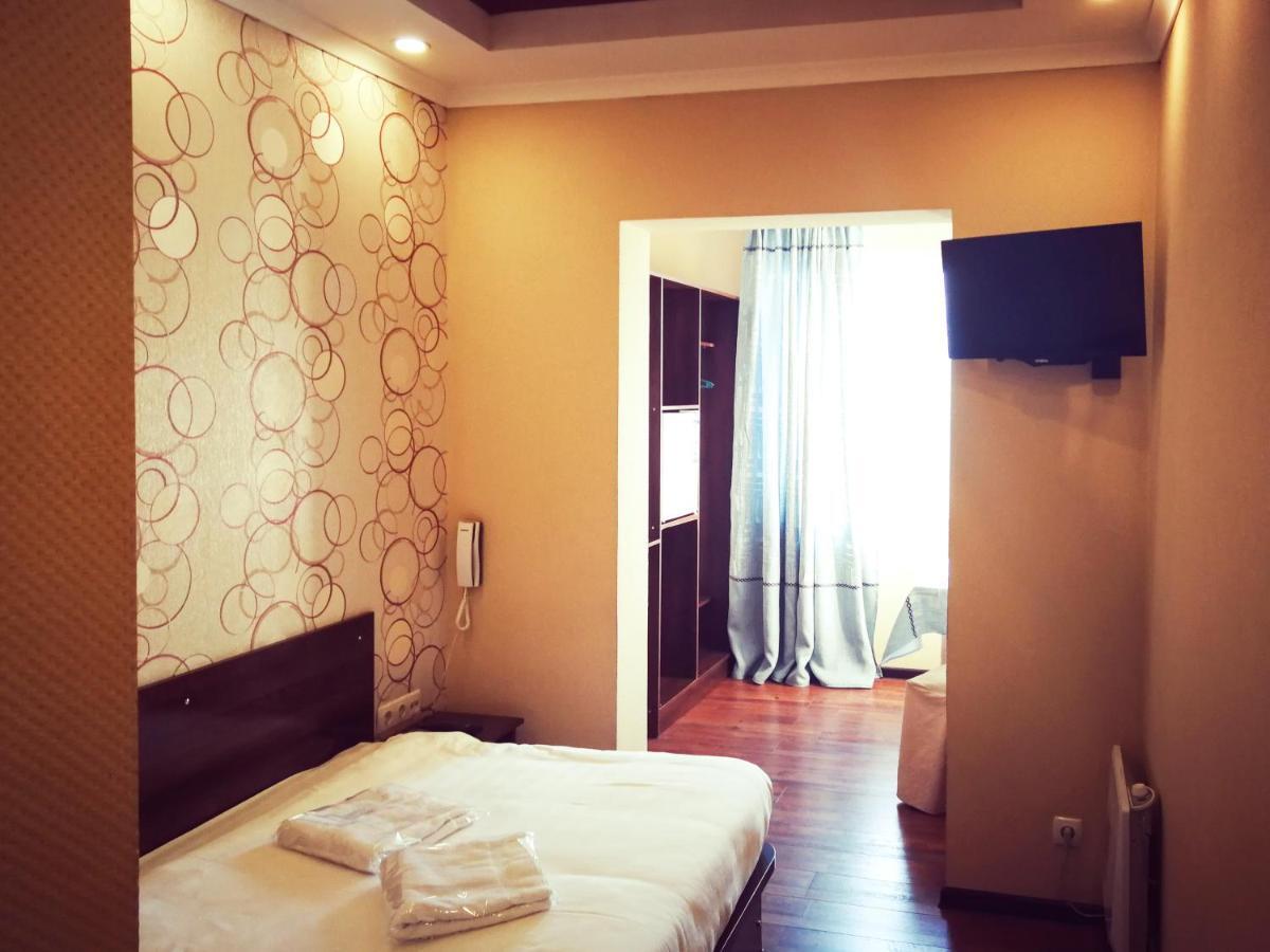 Salut Hotel 비슈케크 외부 사진